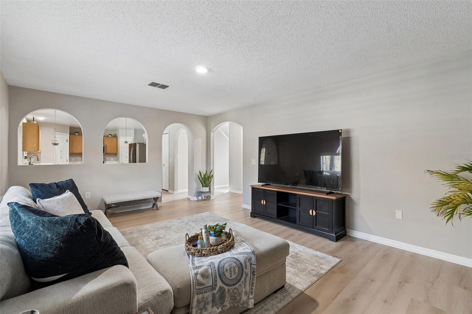 ABERDEEN PH 01 - Residential