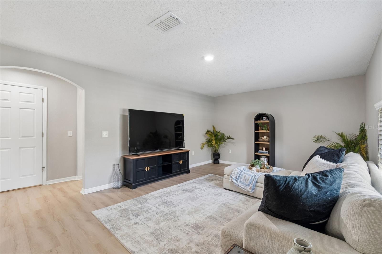 ABERDEEN PH 01 - Residential