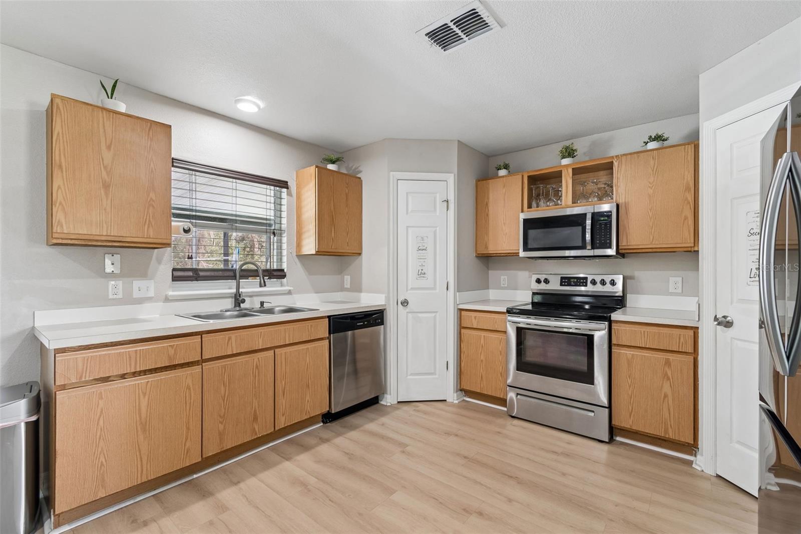 ABERDEEN PH 01 - Residential