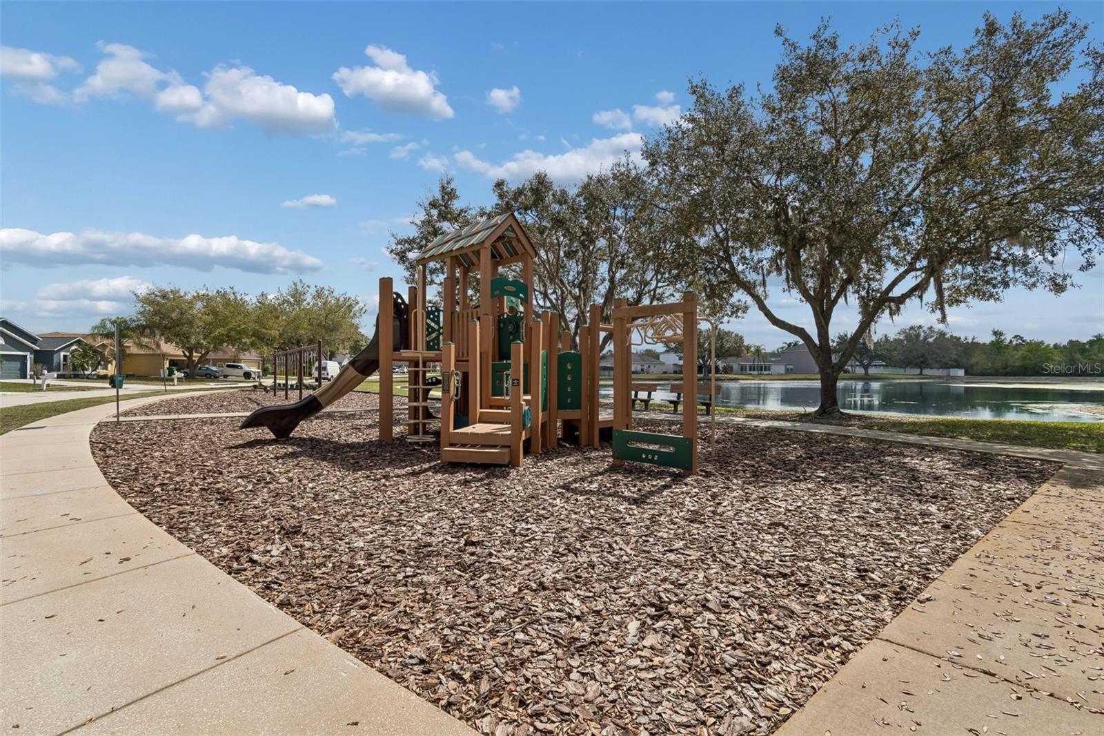 ABERDEEN PH 01 - Residential