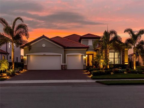 A home in VENICE