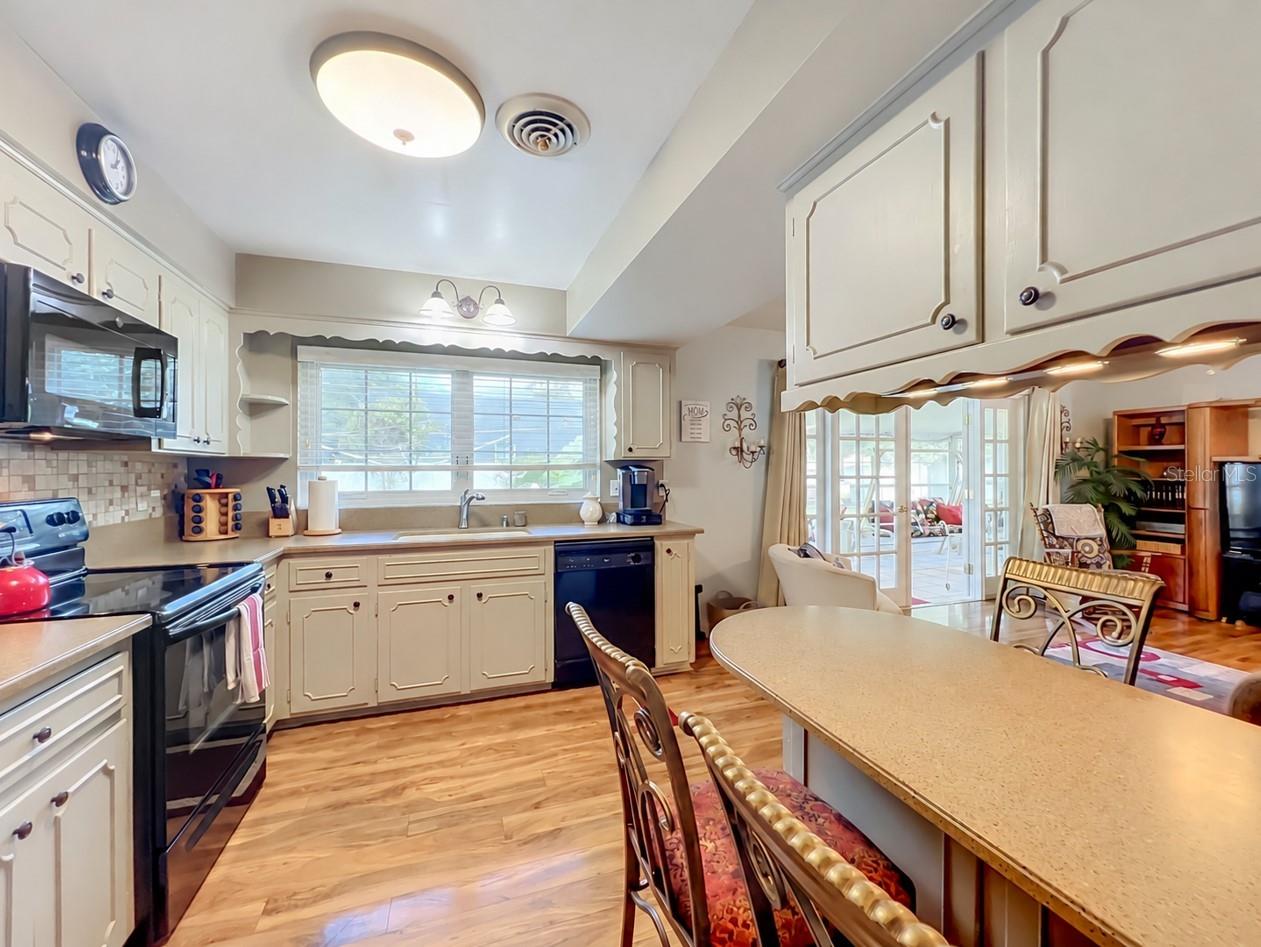 3521 EDLAND DRIVE