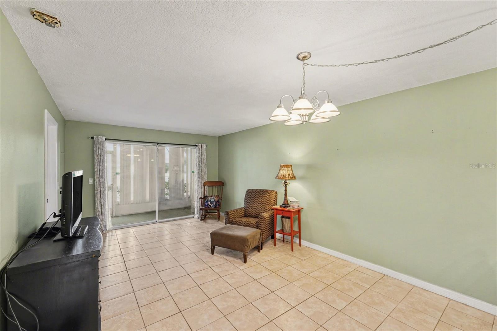 LAKES VILLAS CONDO II - Residential