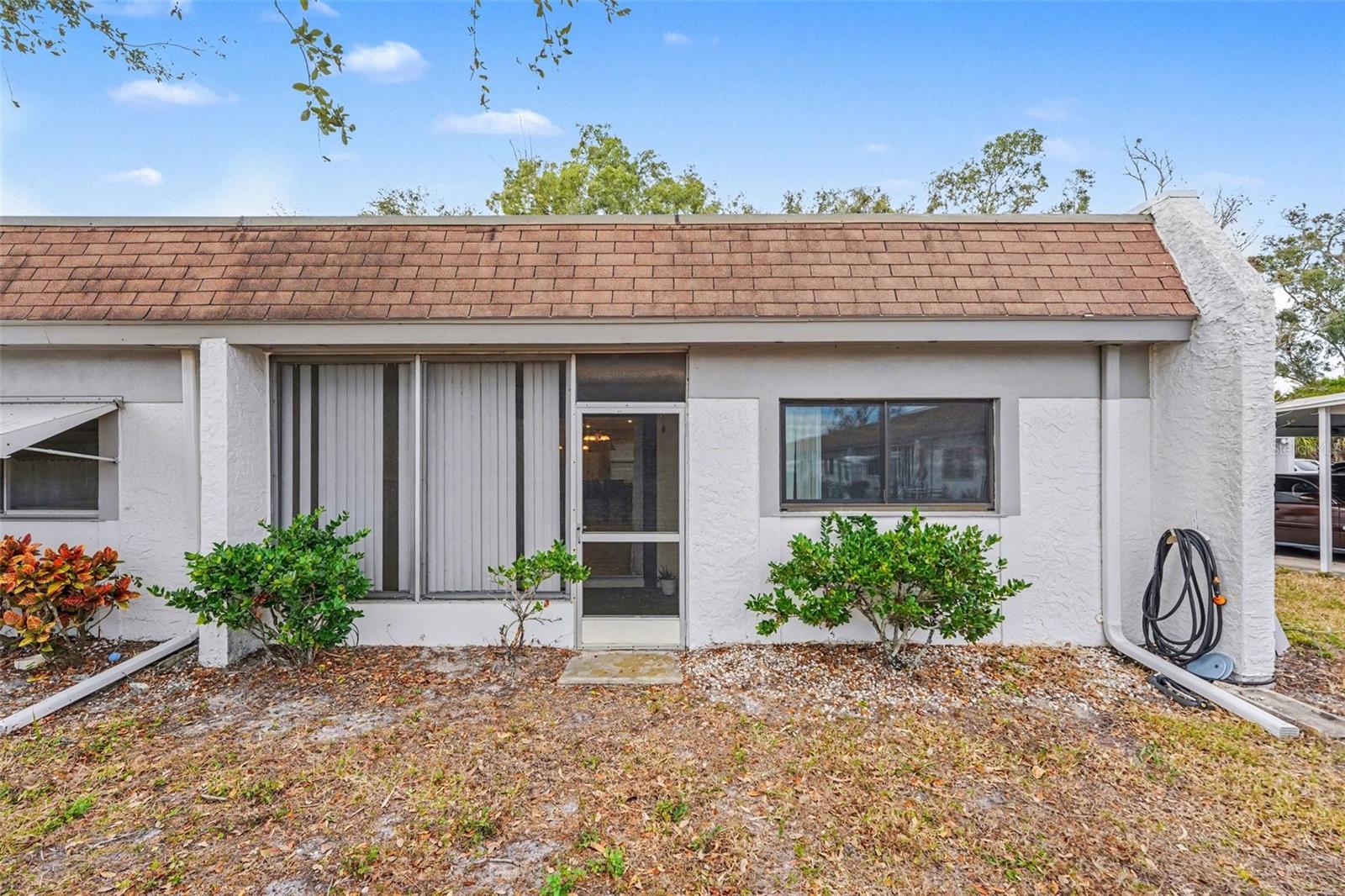 LAKES VILLAS CONDO II - Residential