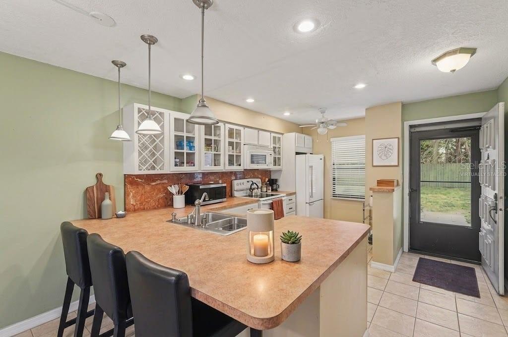 4800 LAKE VILLA DRIVE