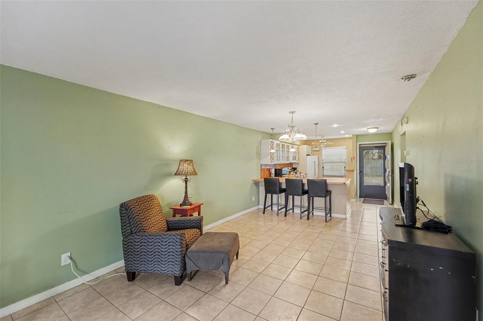 LAKES VILLAS CONDO II - Residential