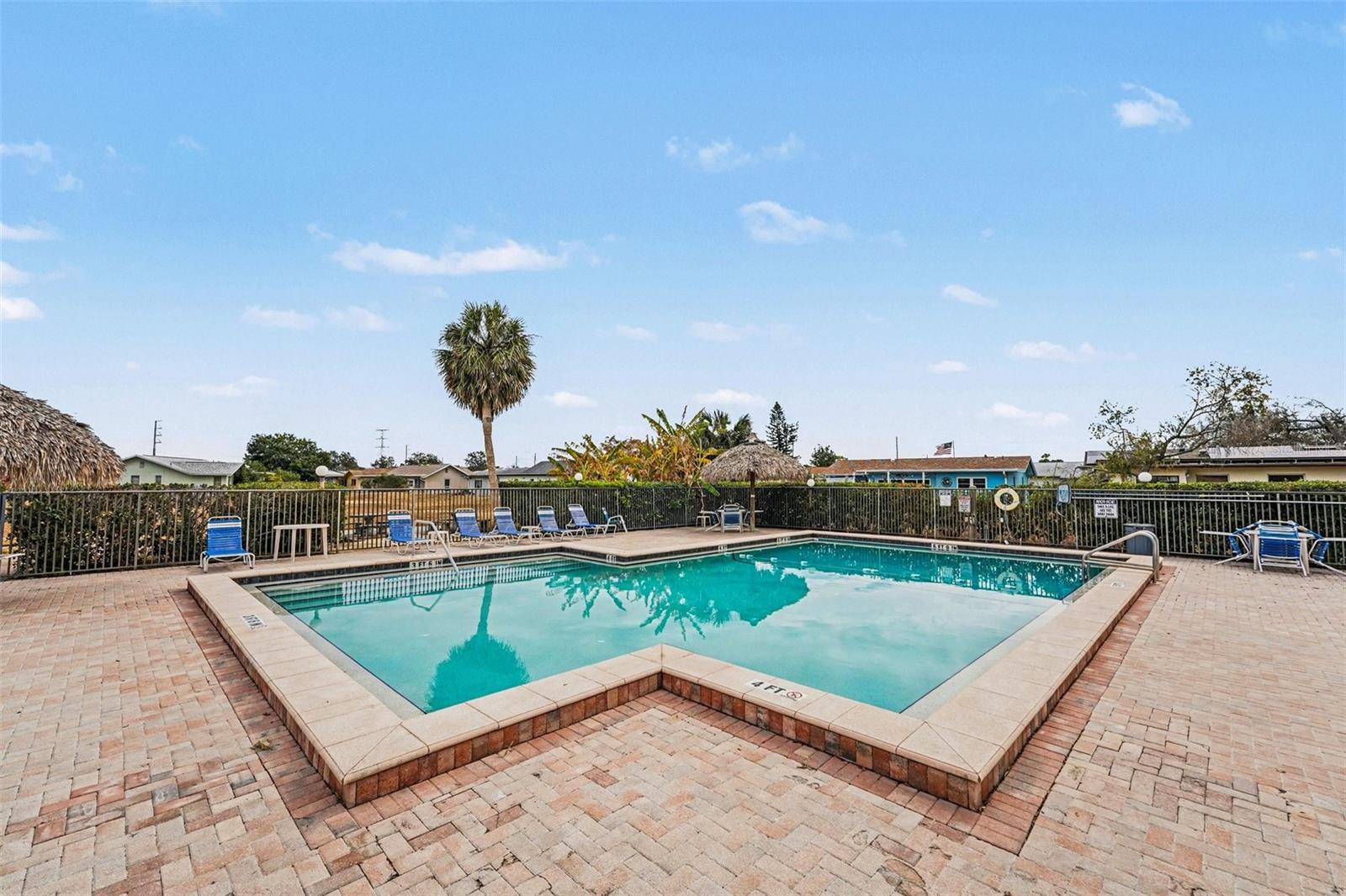 LAKES VILLAS CONDO II - Residential