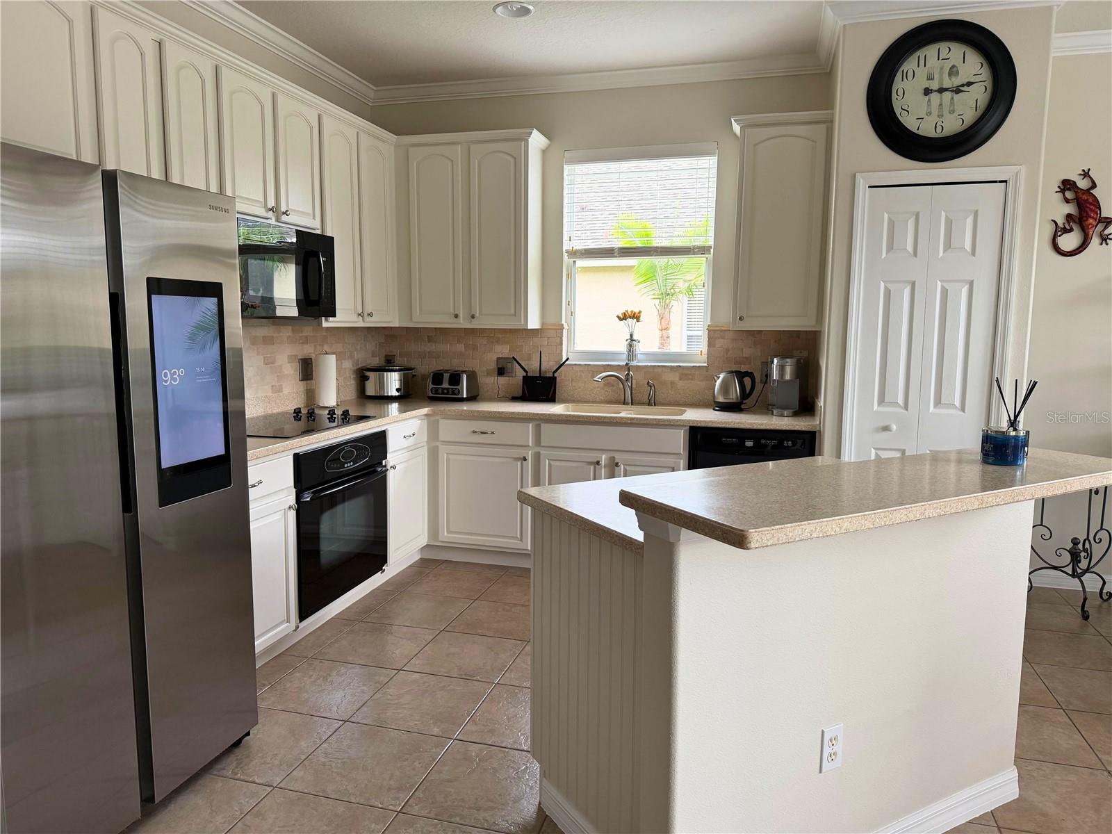 9154 PECKY CYPRESS WAY