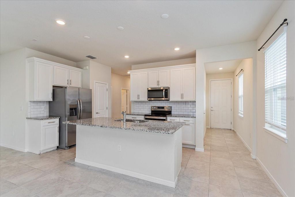 Photo of 2501 Southlawn Lane, Clermont, FL 34714 (MLS # G5108699)