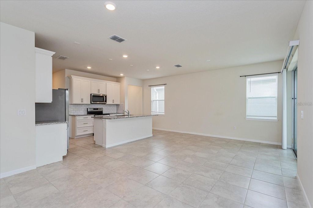 Photo of 2501 Southlawn Lane, Clermont, FL 34714 (MLS # G5108699)