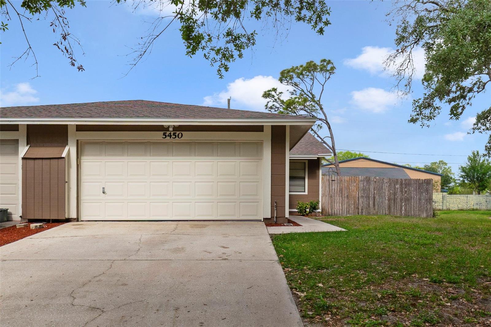 GRAND PINES - Residential