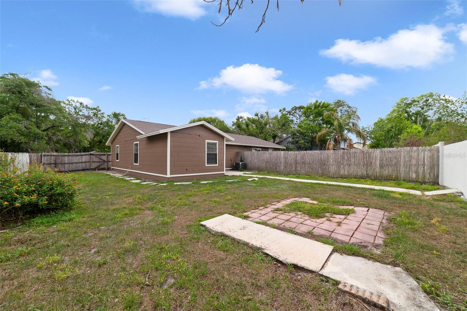 GRAND PINES - Residential