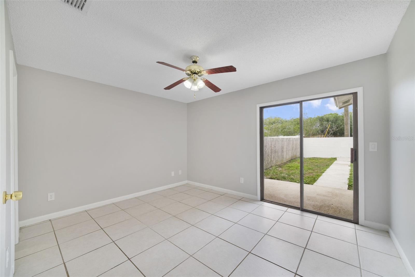 GRAND PINES - Residential
