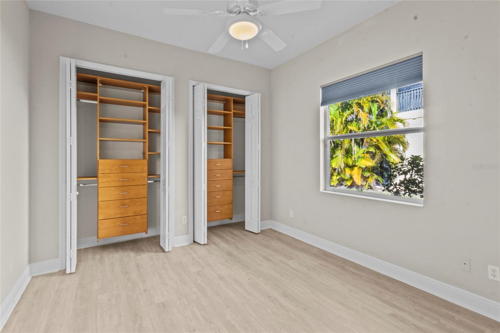 RED HAWK RESERVE - Residential