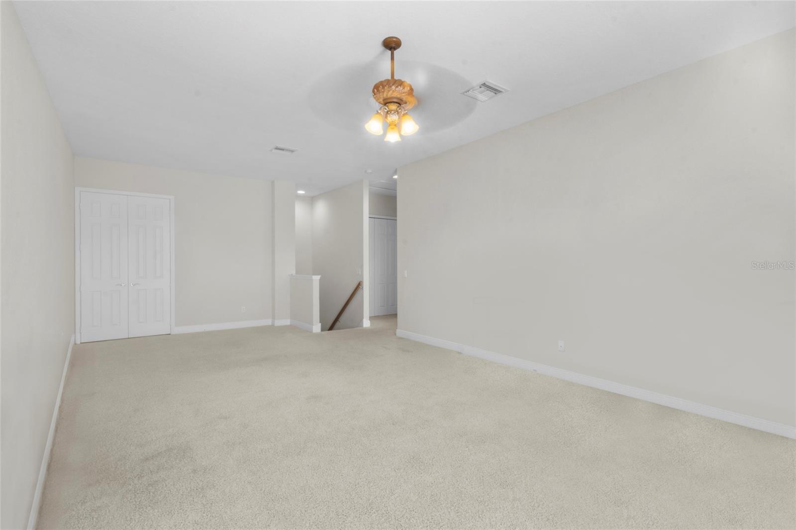 RED HAWK RESERVE - Residential