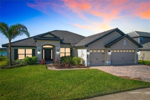 A home in AUBURNDALE