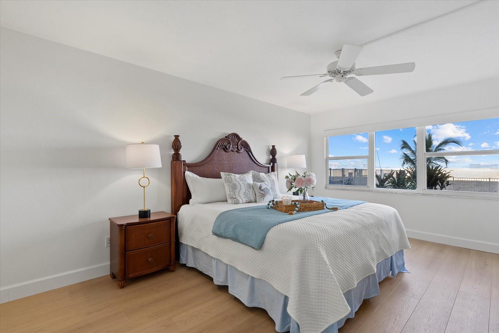 255 THE ESPLANADE N 106