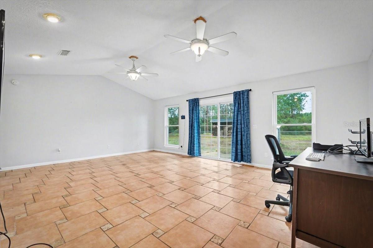 SECTION LAND - Residential