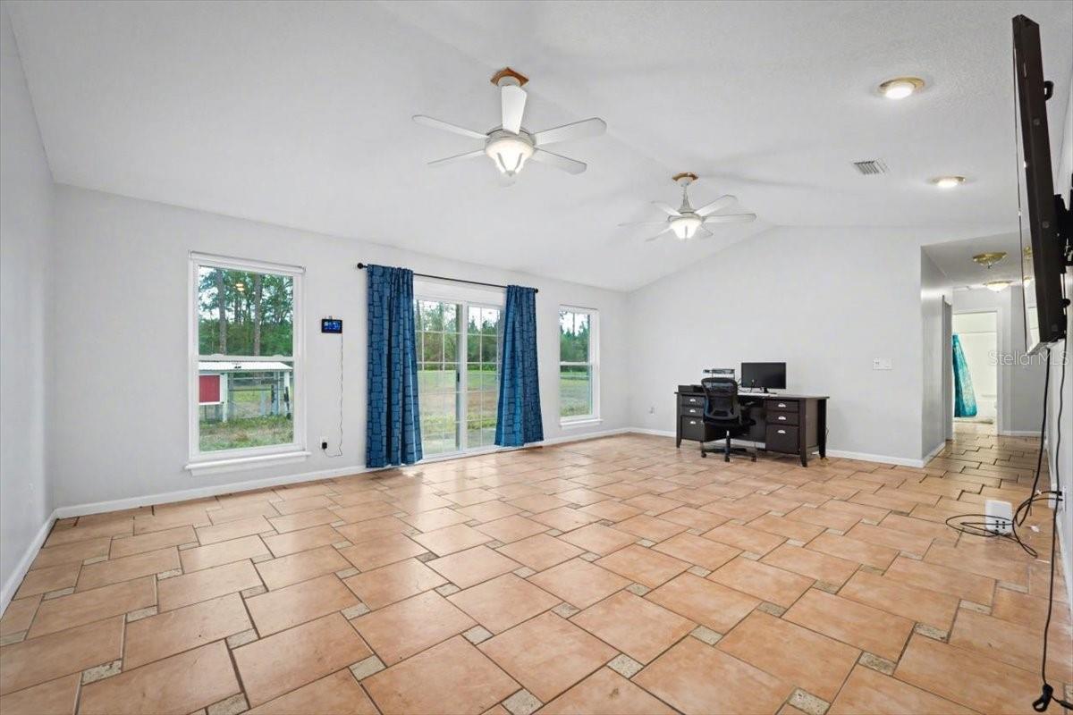 SECTION LAND - Residential