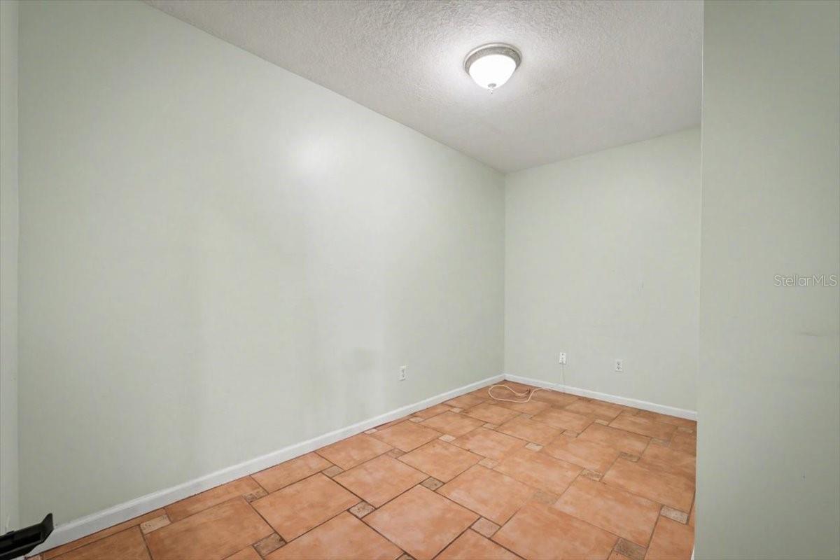 SECTION LAND - Residential