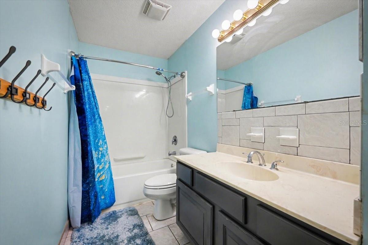 SECTION LAND - Residential