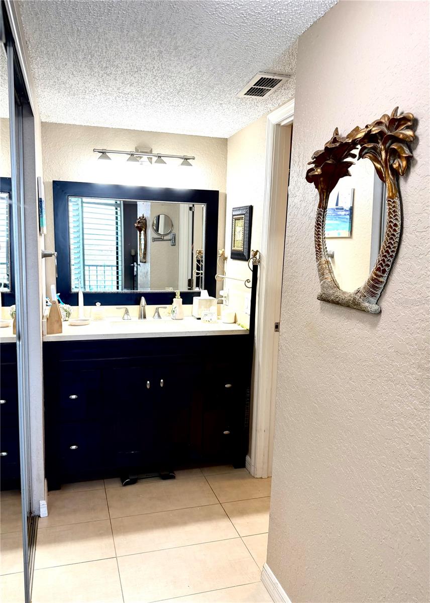 COVE CAY VILLAGE III - Residential