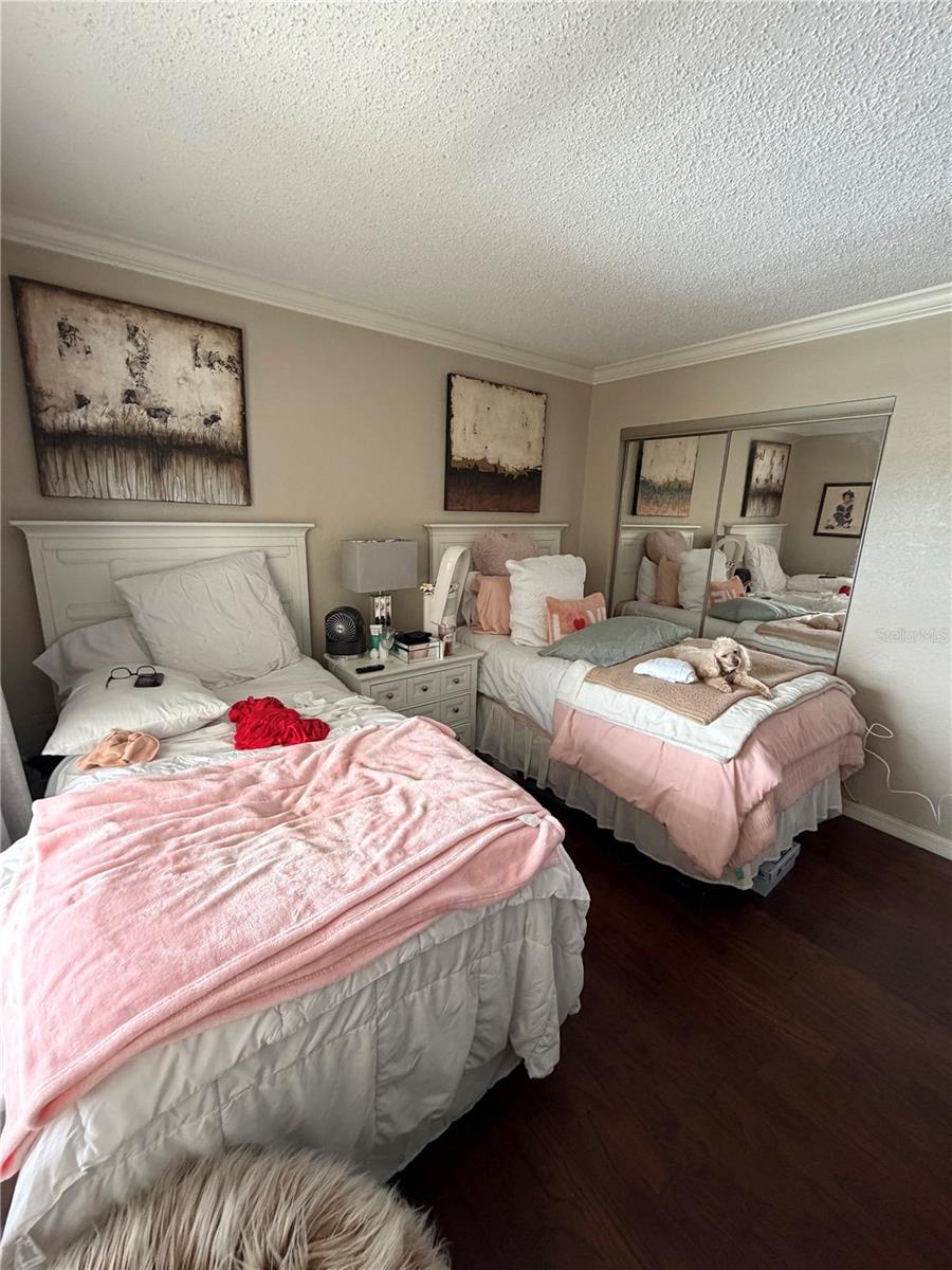 COVE CAY VILLAGE III - Residential