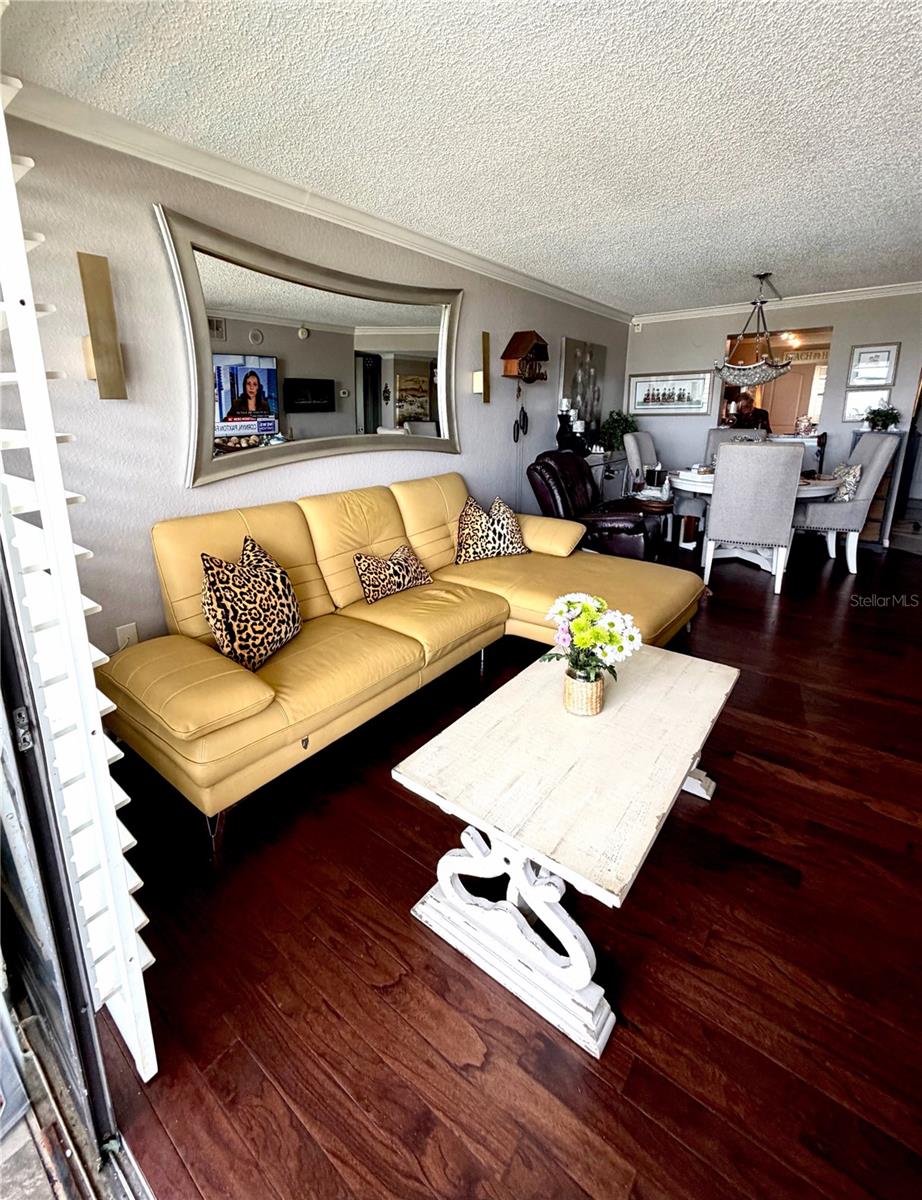 COVE CAY VILLAGE III - Residential