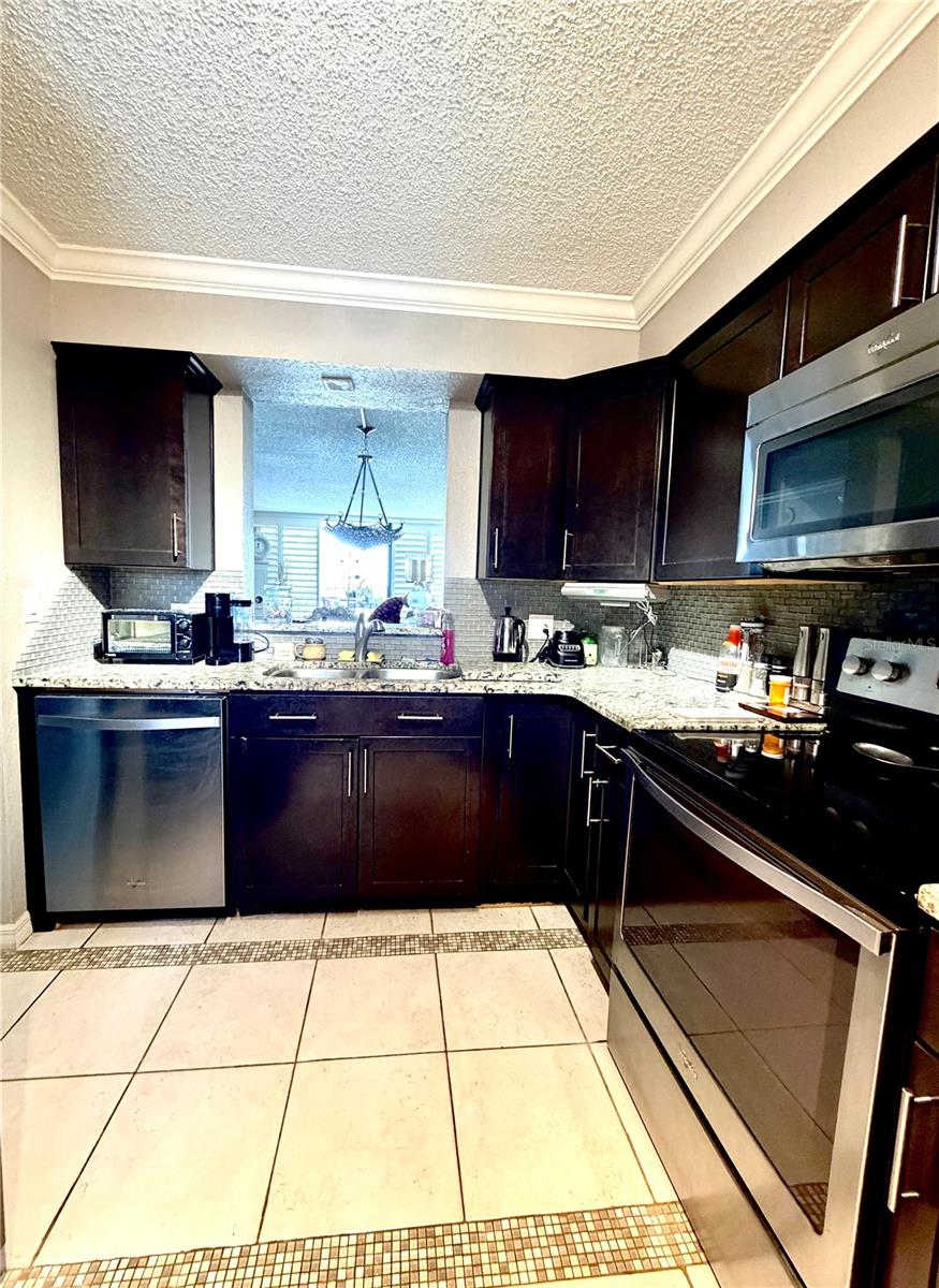 COVE CAY VILLAGE III - Residential