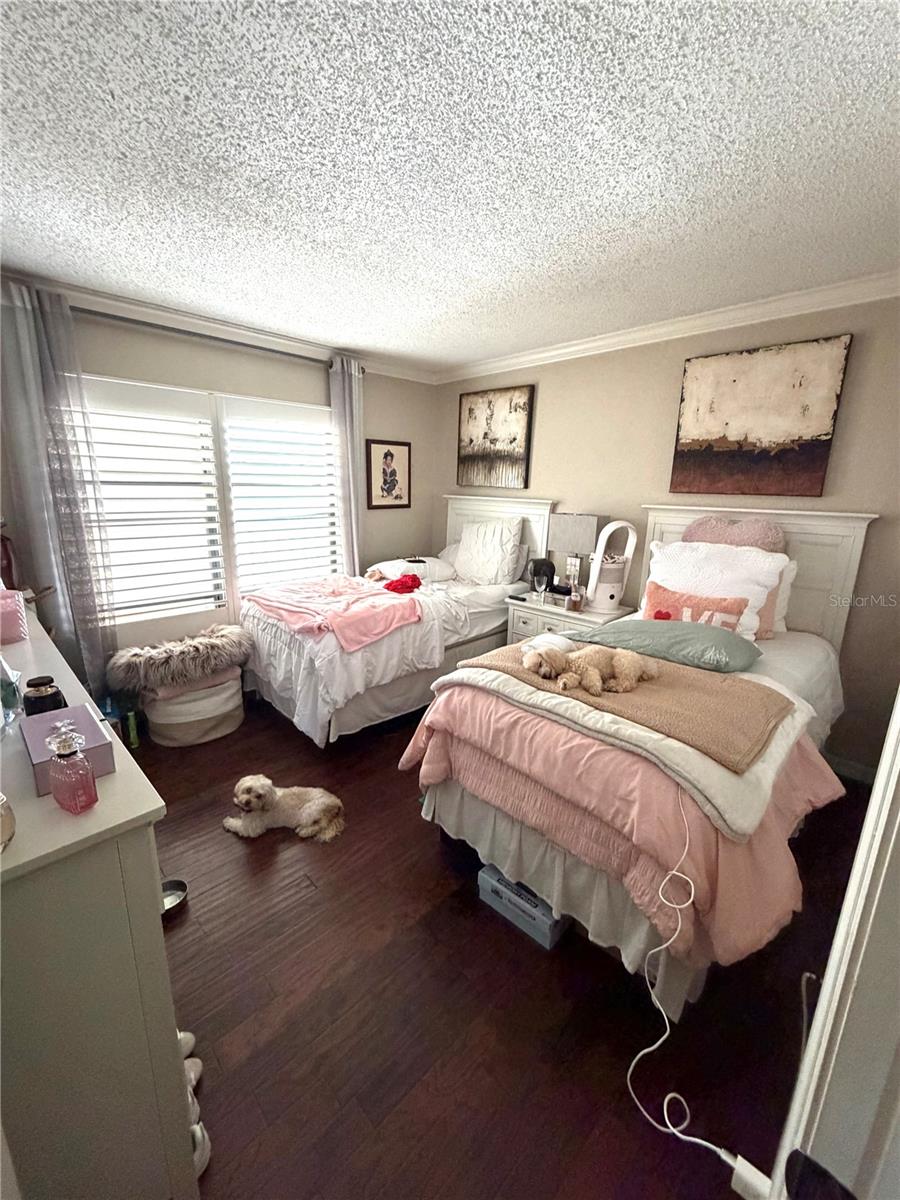 COVE CAY VILLAGE III - Residential