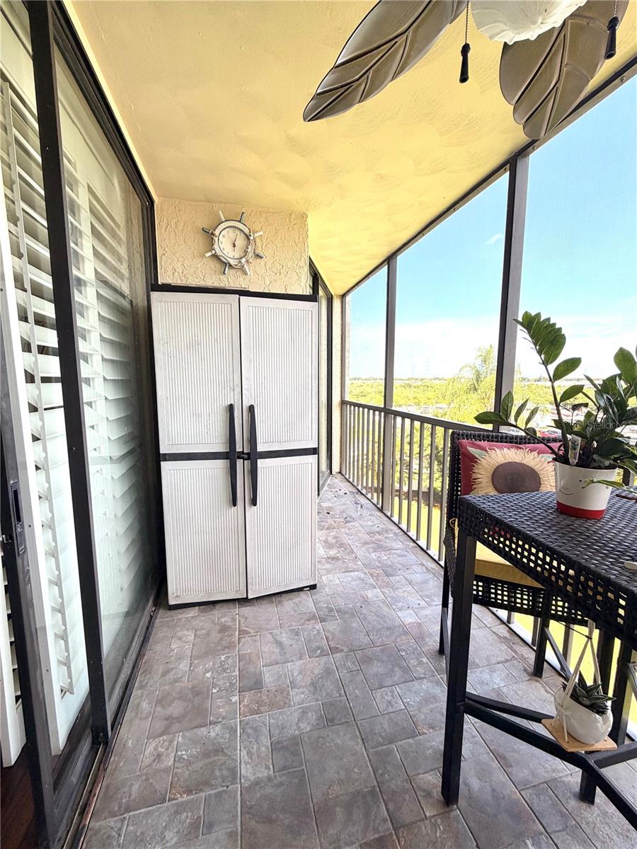 COVE CAY VILLAGE III - Residential