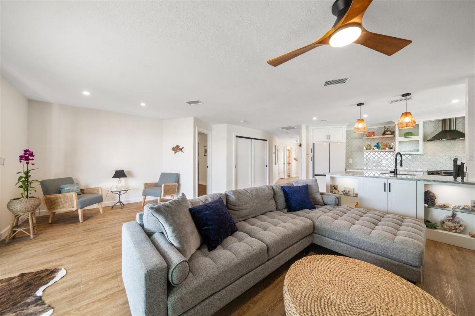 BAY COVE MANOR CONDO - Residential