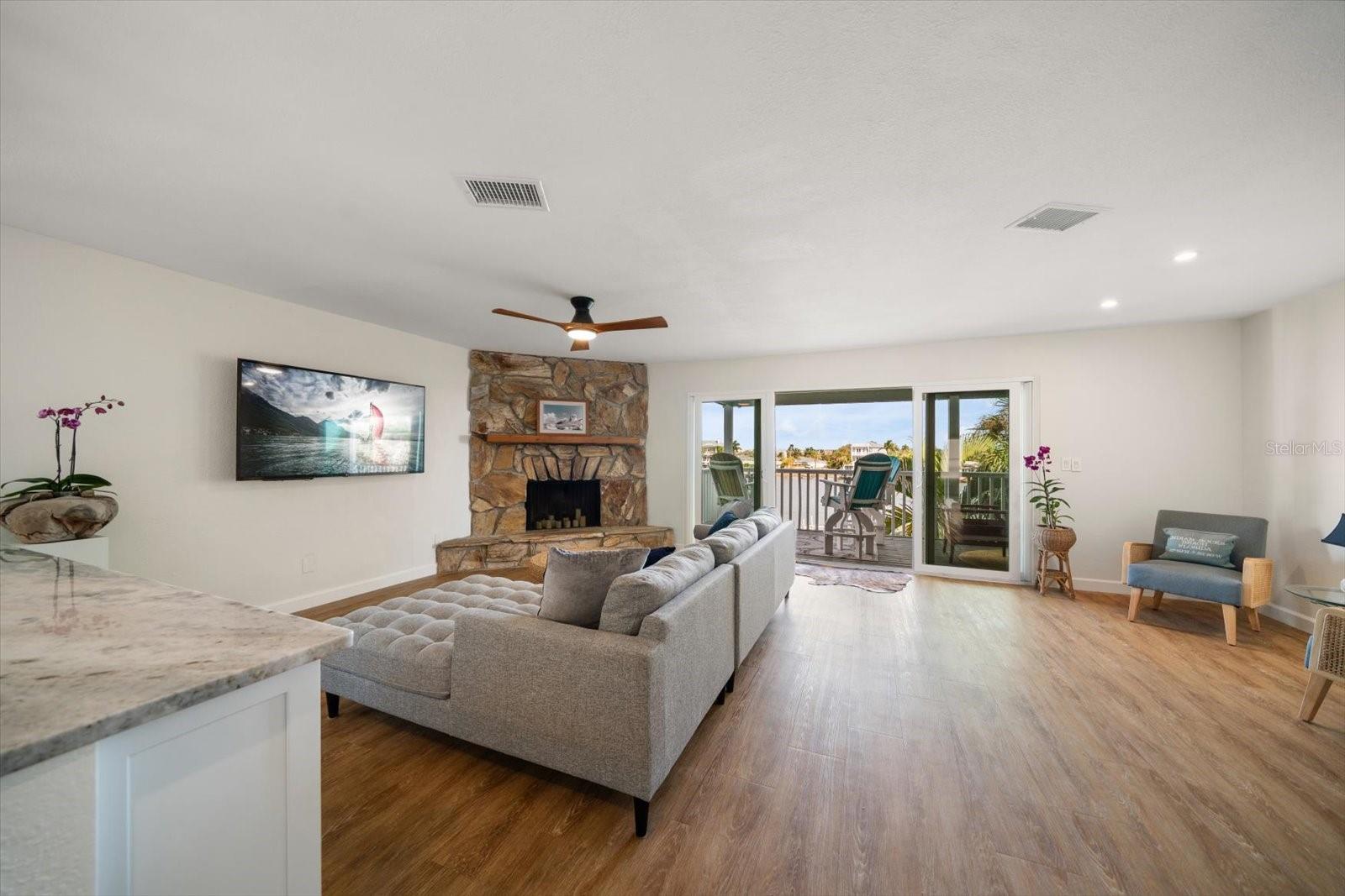 BAY COVE MANOR CONDO - Residential