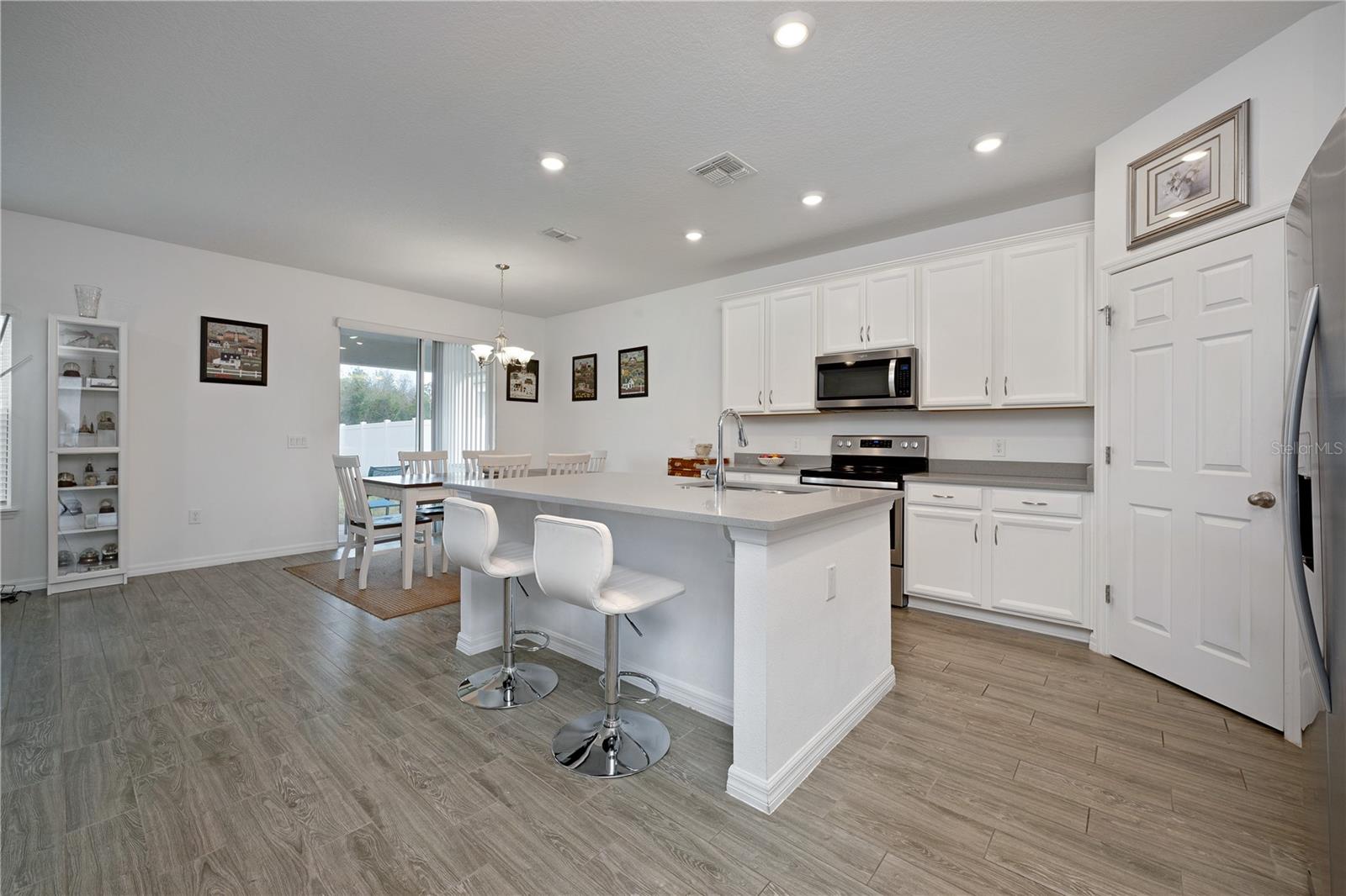 3439 FEATHERGRASS COURT