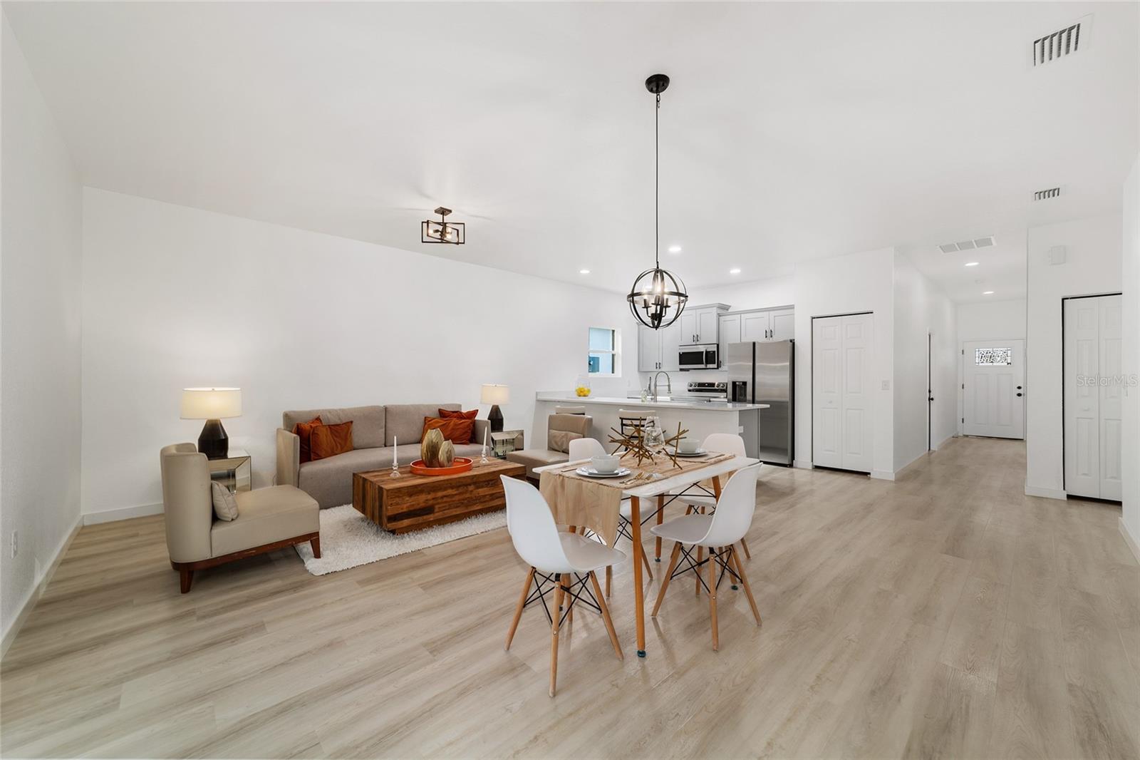 SABAL PARK - Residential