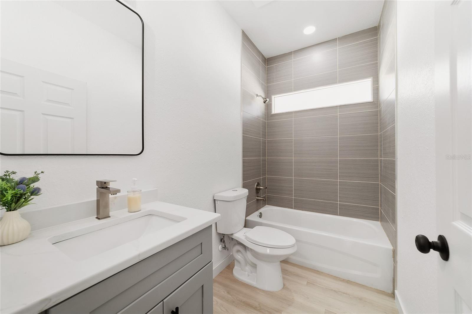 SABAL PARK - Residential