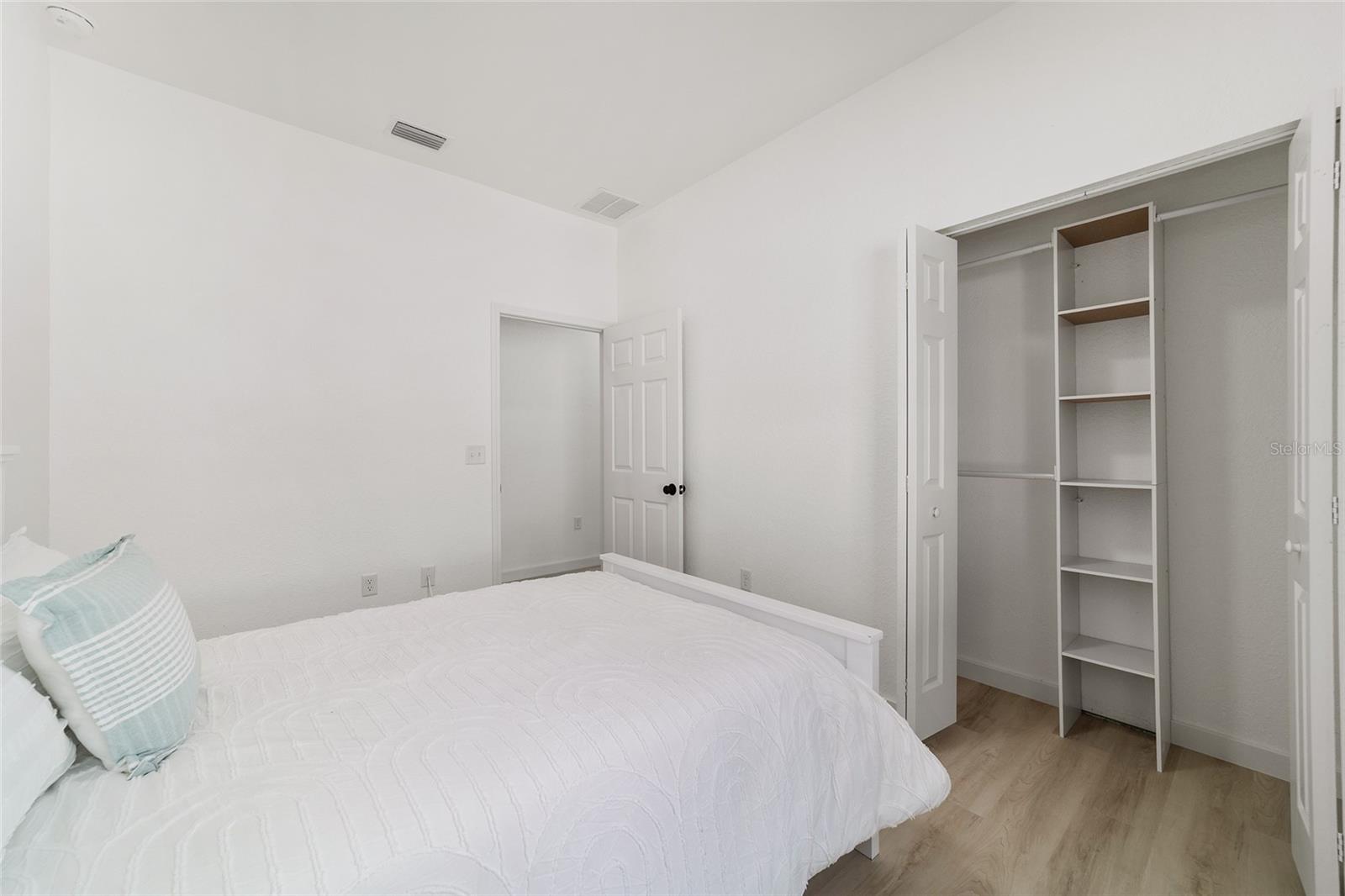 SABAL PARK - Residential