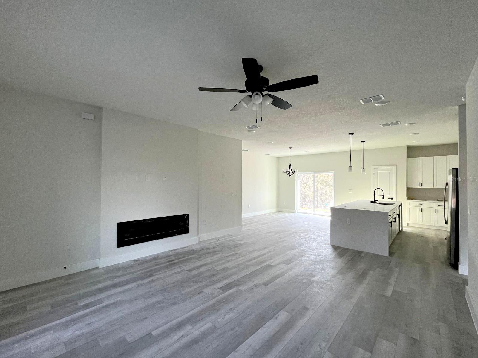 CITRUS SPGS UNIT 27 - Residential