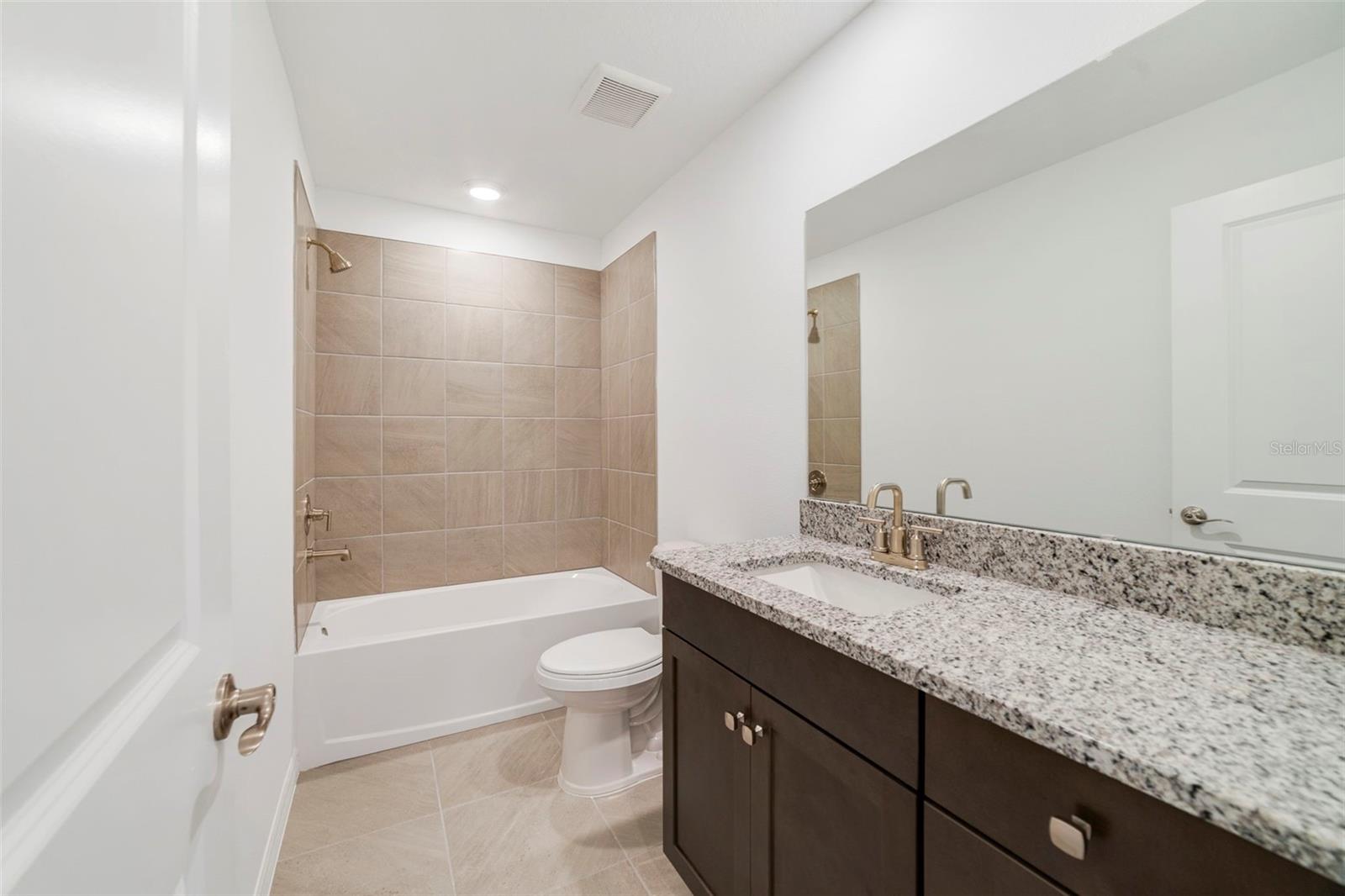 TOWNS AT GREENLEAF - Residential