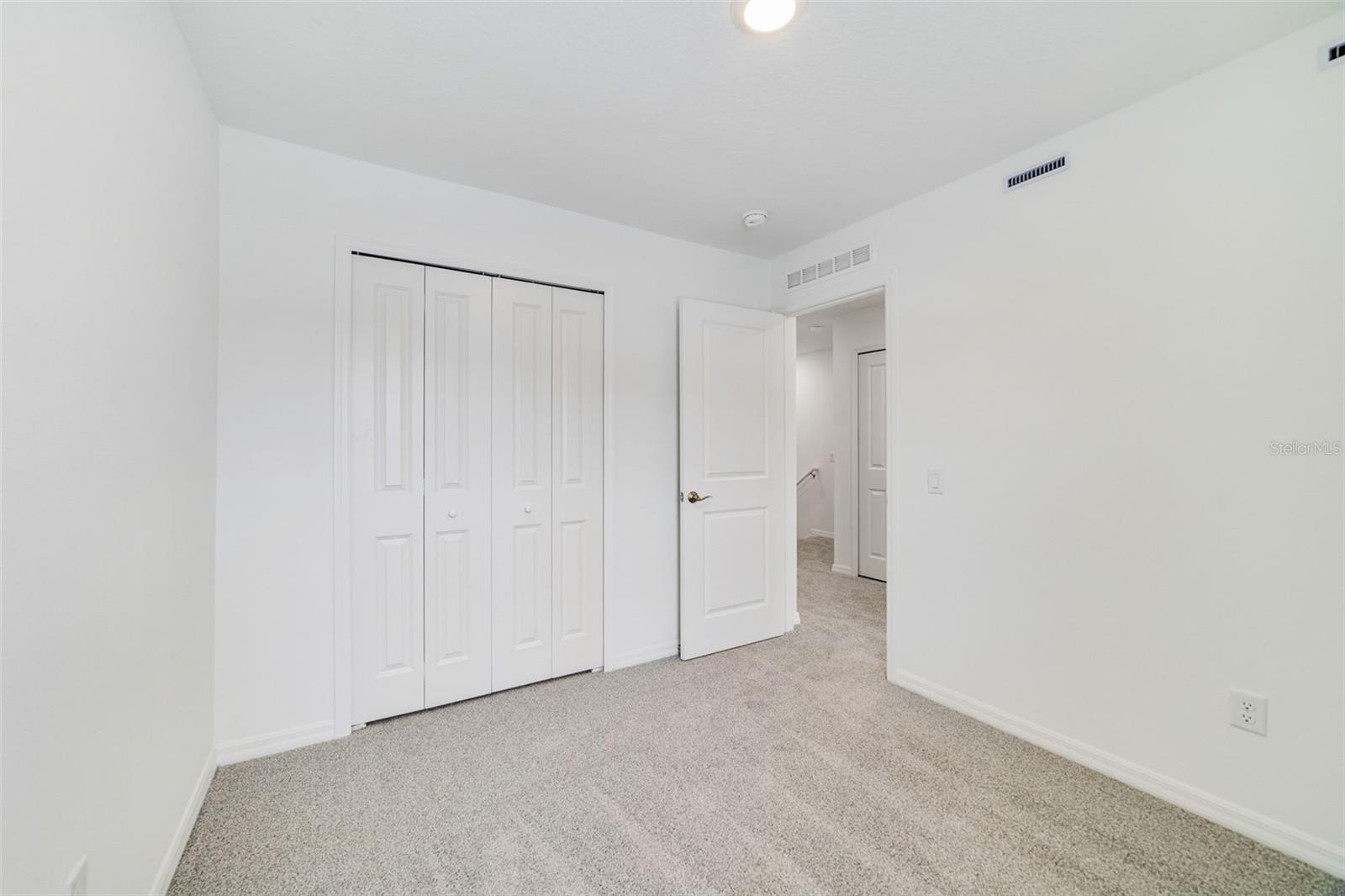 TOWNS AT GREENLEAF - Residential