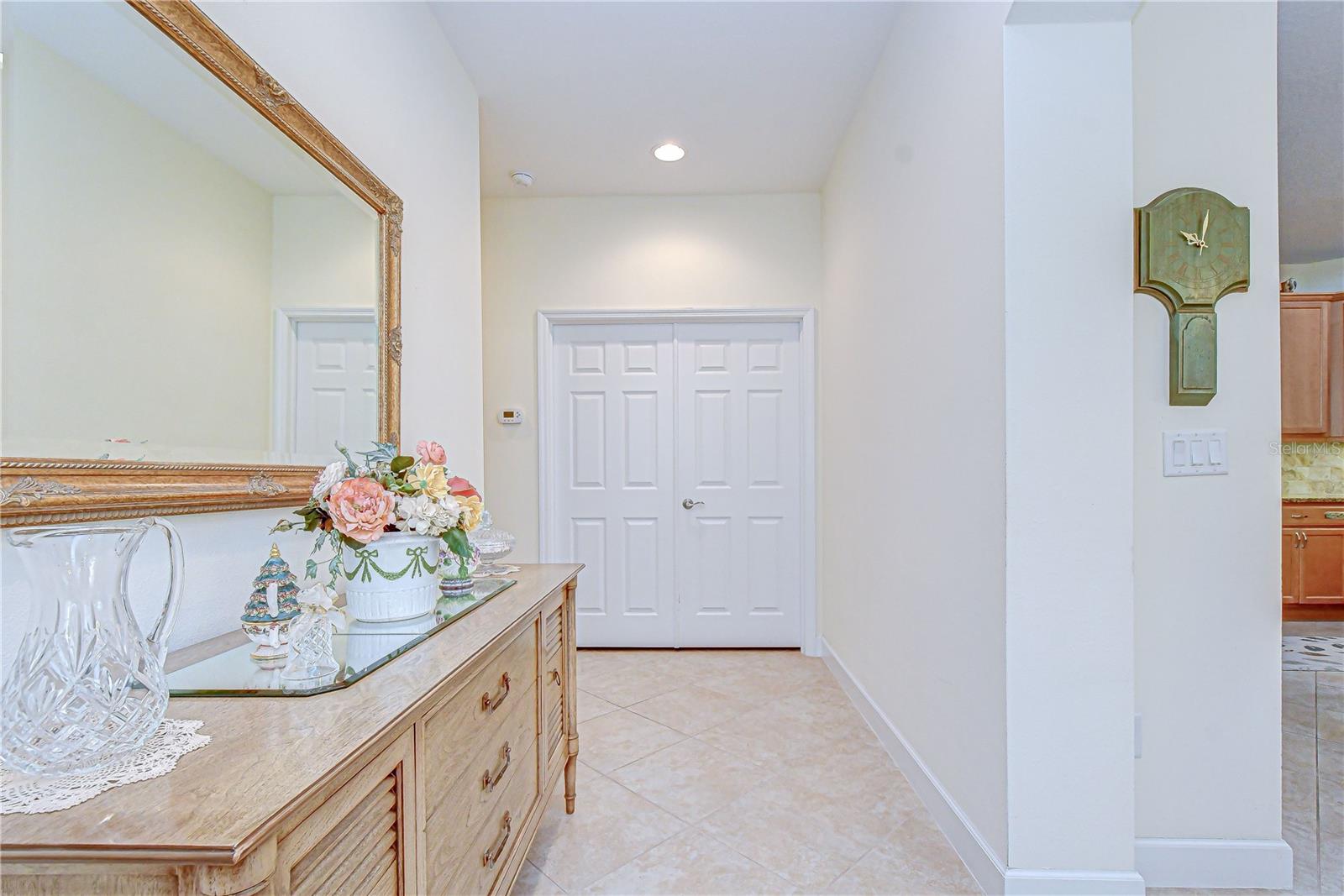 984 PEMBROKE POINT WAY