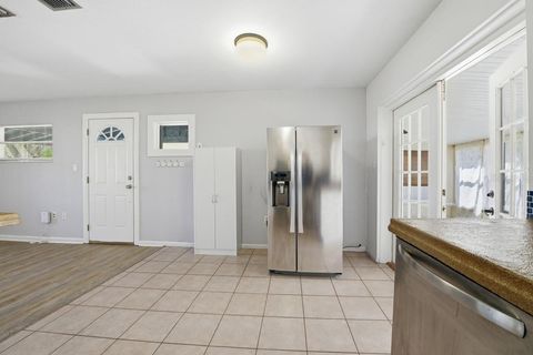 Tiny photo for 14338 Lake Junietta Drive, Tavares, FL 32778 (MLS # G5109875)