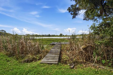 Tiny photo for 14338 Lake Junietta Drive, Tavares, FL 32778 (MLS # G5109875)