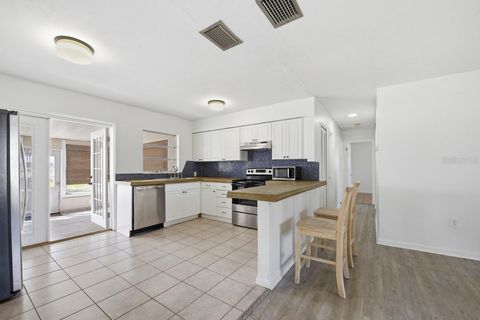 Tiny photo for 14338 Lake Junietta Drive, Tavares, FL 32778 (MLS # G5109875)