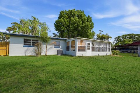 Tiny photo for 14338 Lake Junietta Drive, Tavares, FL 32778 (MLS # G5109875)