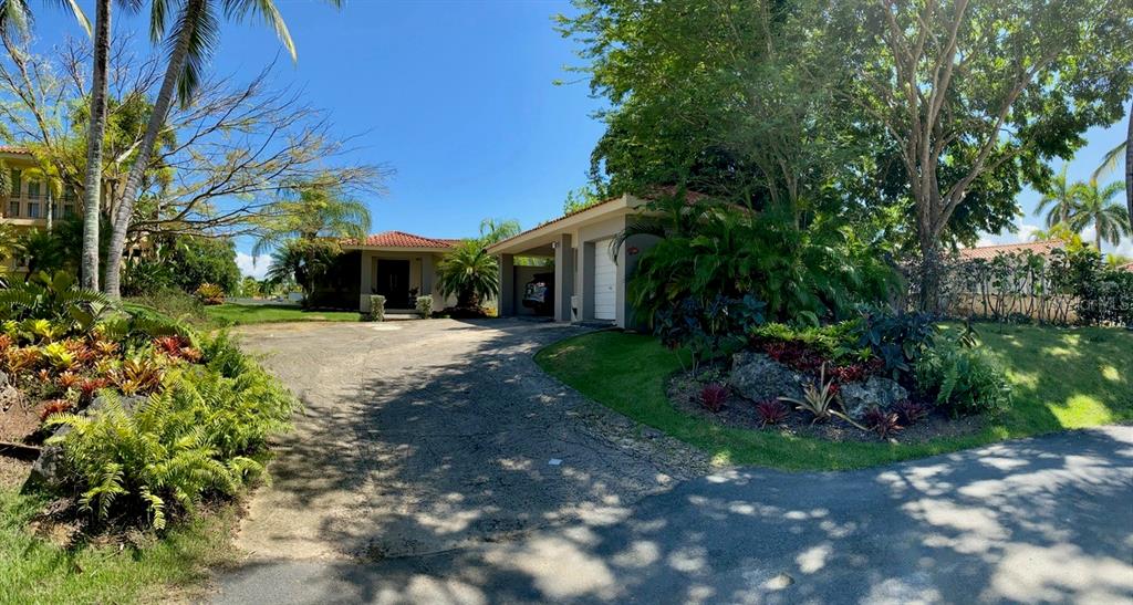 DORADO BEACH EAST - Residential