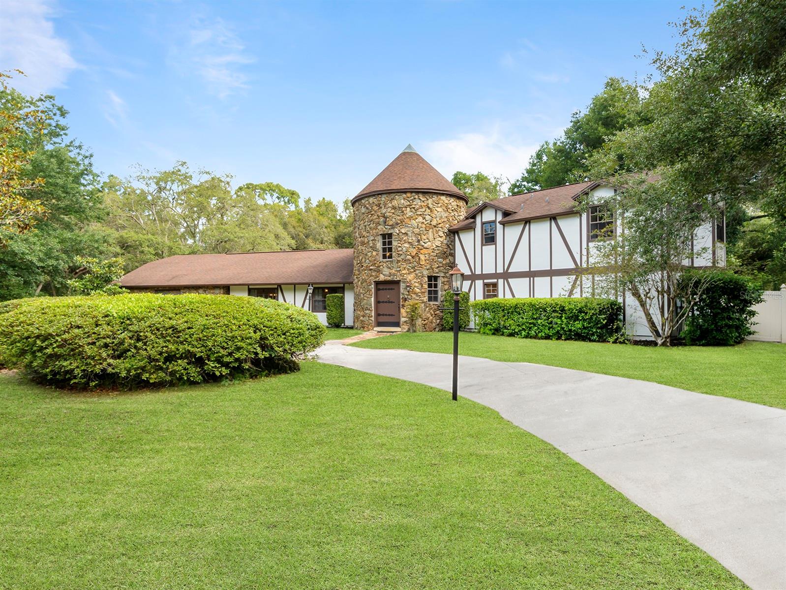 3420 DAWN COURT