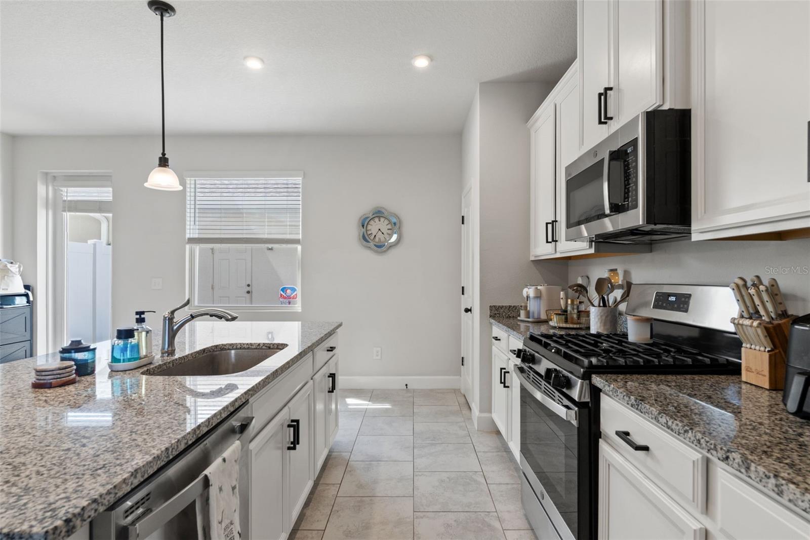 ASTURIA PH 3 - Residential