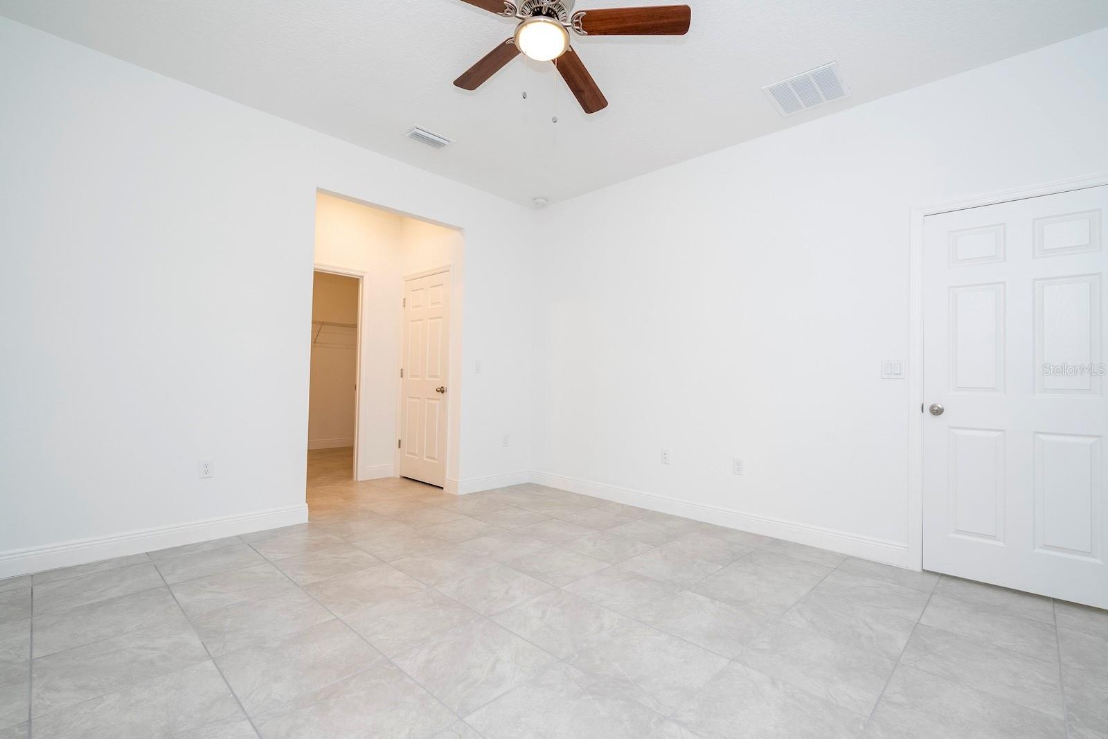 MARION OAKS - Residential