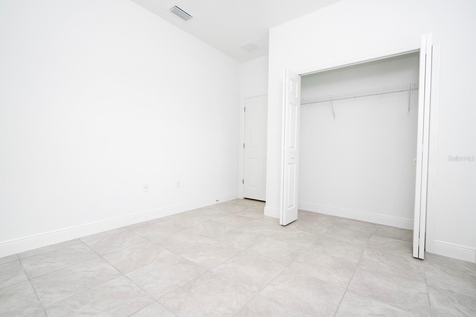 MARION OAKS - Residential